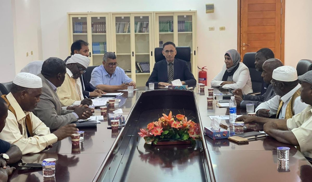 "الحويج" يبحث سبل التنمية المكانية مع أعيان بلدية الغريفة