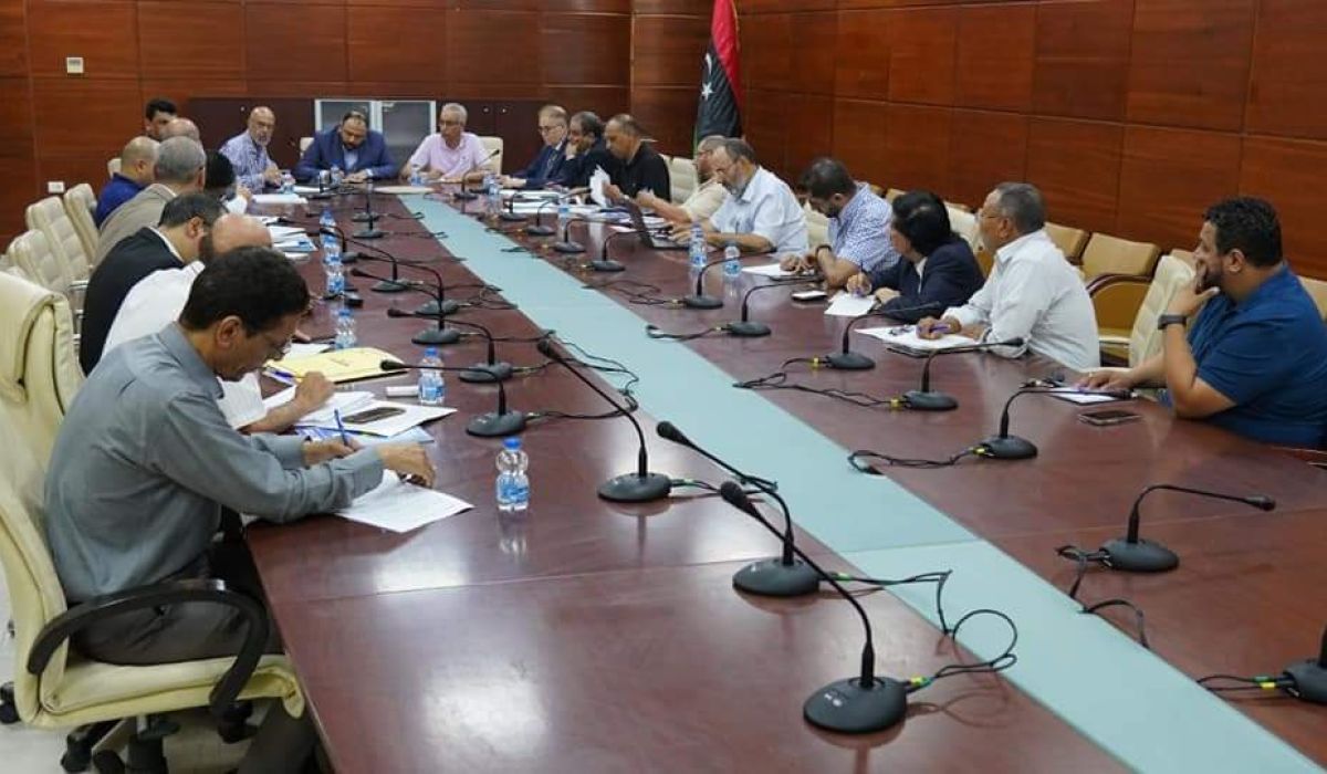 اجتماع لمتابعة الإجراءات النهائية المتخذة من قبل اللجنة التنفيذية لمبادرة القروض السكنية