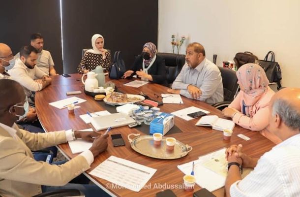 وزير الصحة يبحث مع سفير جمهورية التشيك الإتحادية سبل استئناف التعاون الصحي بين البلدين