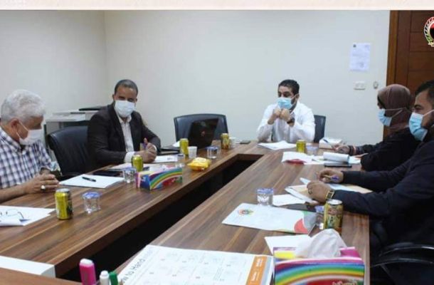 الزناتي يقوم بتوقيع صكوك مكافآت العناصر الطبية العاملين بمراكز العزل والفلترة ومحطات التطعيم الكبرى
