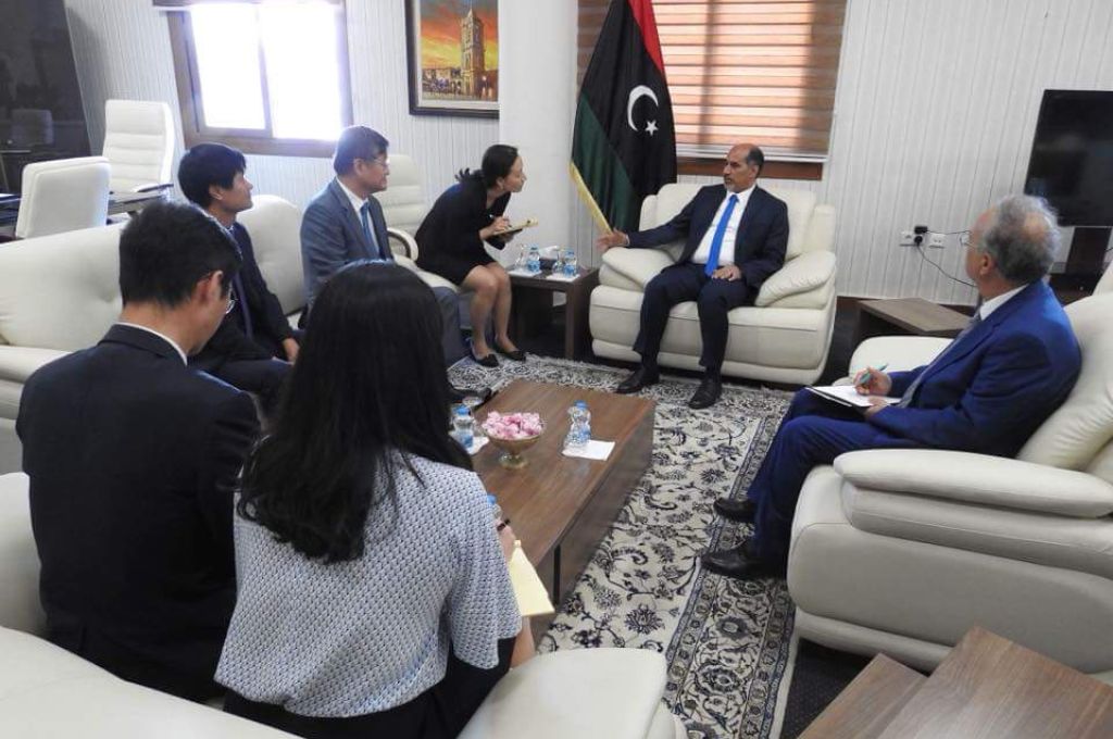 عاشور :حادثة اختطاف المواطن الكوري يجب أن لا ثؤثر في عودة الشركات الكورية وتحريك الملف الاقتصادي