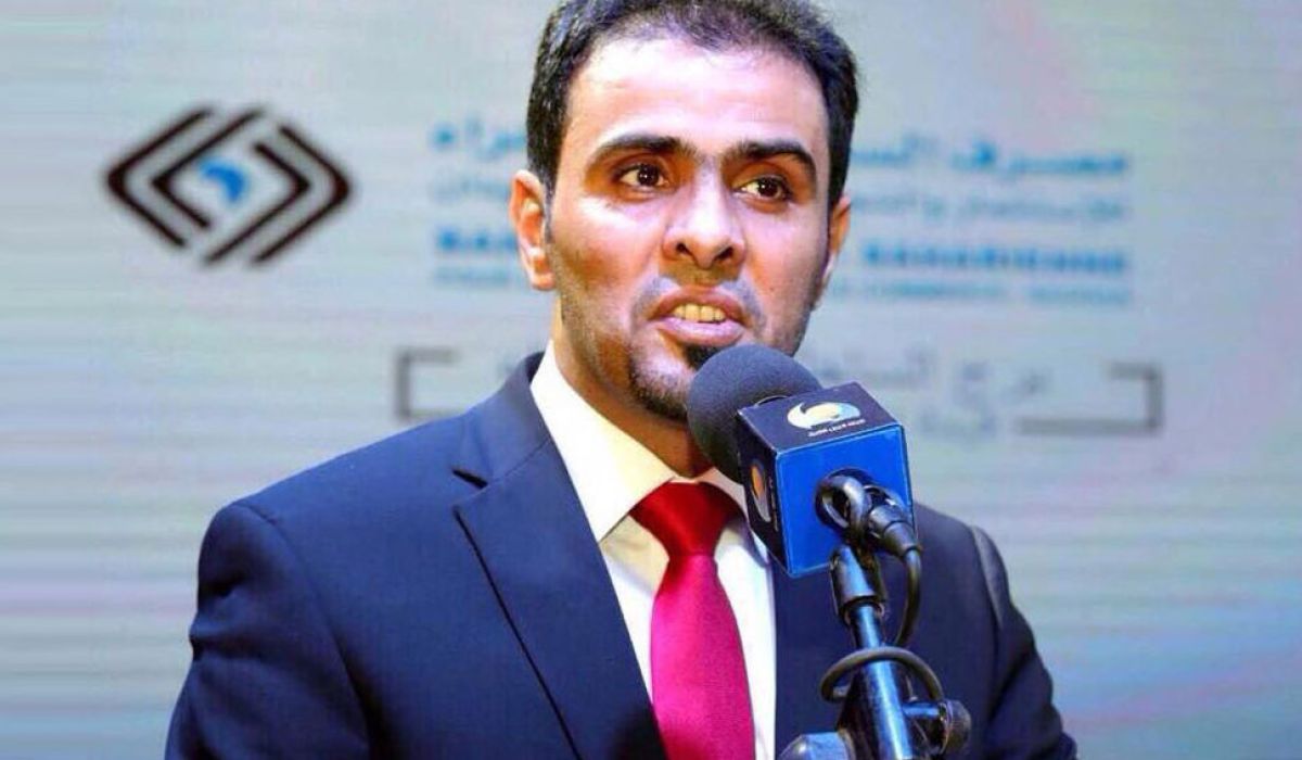 حماد للمونيتور : لابد من توحيد المصرف المركزي و الانقسام السياسي يعيق الأصلاحات الاقتصادية في البلاد