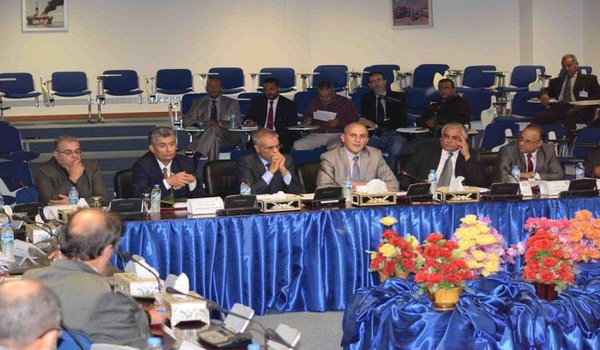 الوطنية للنفط وشركة سرت تناقشان المشاريع الجاري تنفيذها خلال العام الحالي