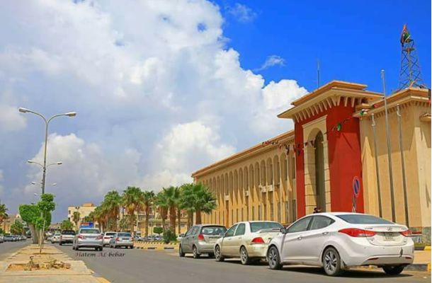 المصرف التجاري الوطني يبدأ تنفيذ صرف مخصصات أرباب الأسر "500 دولار"