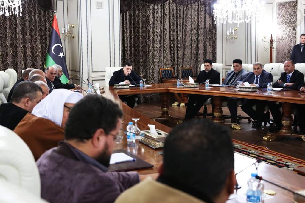 مصرف شمال أفريقيا بغات يخصص 1500 دينار كسقف سحب للمواطنين