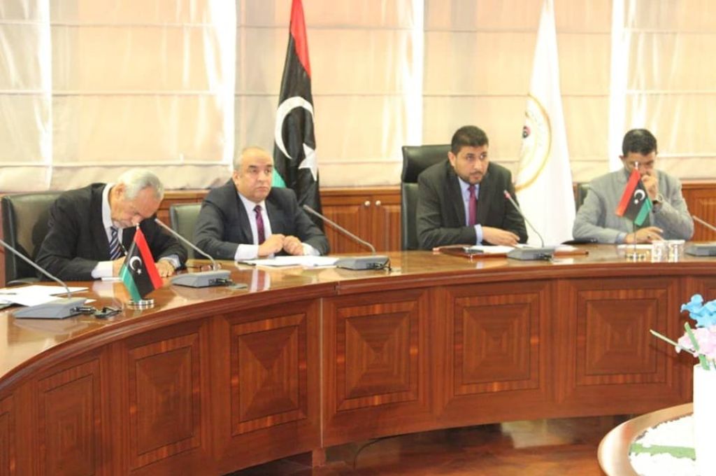 "بومطاري" يجتمع مع أمين عام المنظمة العالمية للجمارك لمناقشة أوجه التعاون