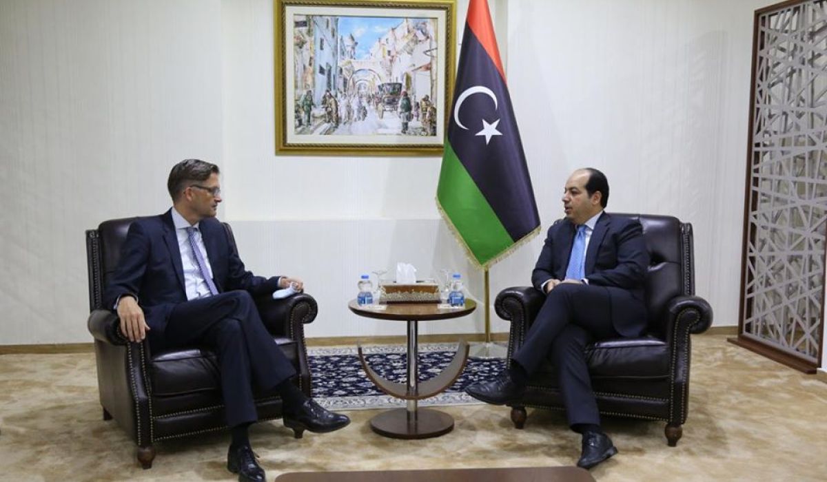 معيتيق يناقش مع السفير الألماني لدى ليبيا عودة الشركات الألمانية العاملة في مجال الكهرباء