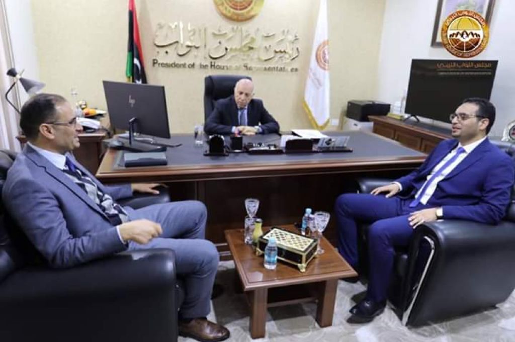 المستشار الأسبق بالمركزي يعلق على أسباب عدم صرف مرتبات المواطنين لشهر يناير