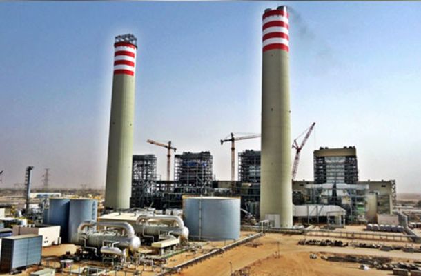 شاحنة غاز مسال تتعرض لحادث سير وهي في طريقها لمستودع الغاز بطبرق