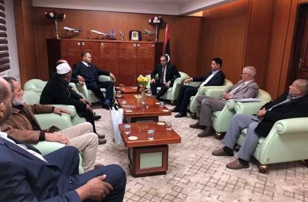 خريجي المعاهد النفطية والعلاوة الحقلية وقرار 67% .. "عون" يجيب على عدة تساؤلات طُرحت عبر منصة وزارة النفط والغاز