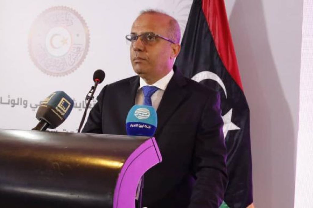 الدبيبة يصدر قراراً بشأن اتخاذ الجهات الإدارية الاجراءات الإحترازية للوقاية من انتشار فيروس كورونا