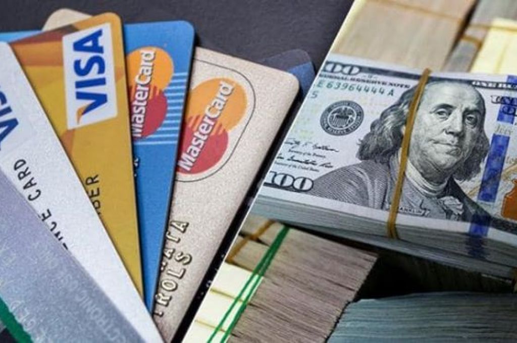 الحكومة الأيرلندية تهدد بسحب الدعم البحري والمالي على خلفية الإساءة للمهاجرين في المتوسط