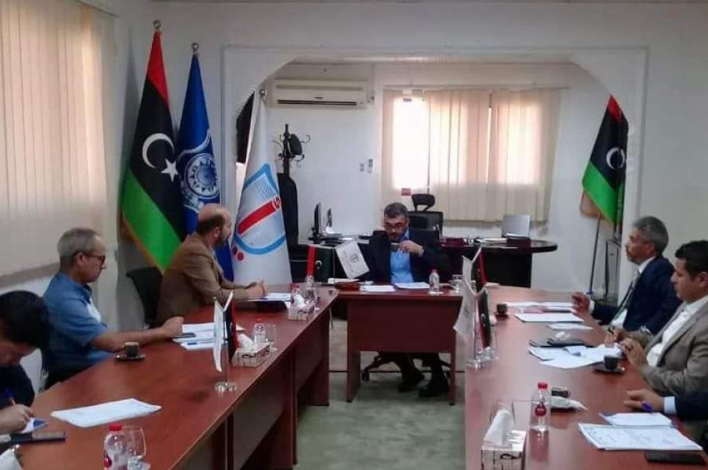 التومي يناقش عمل شركة استيراد السلع الأمنية