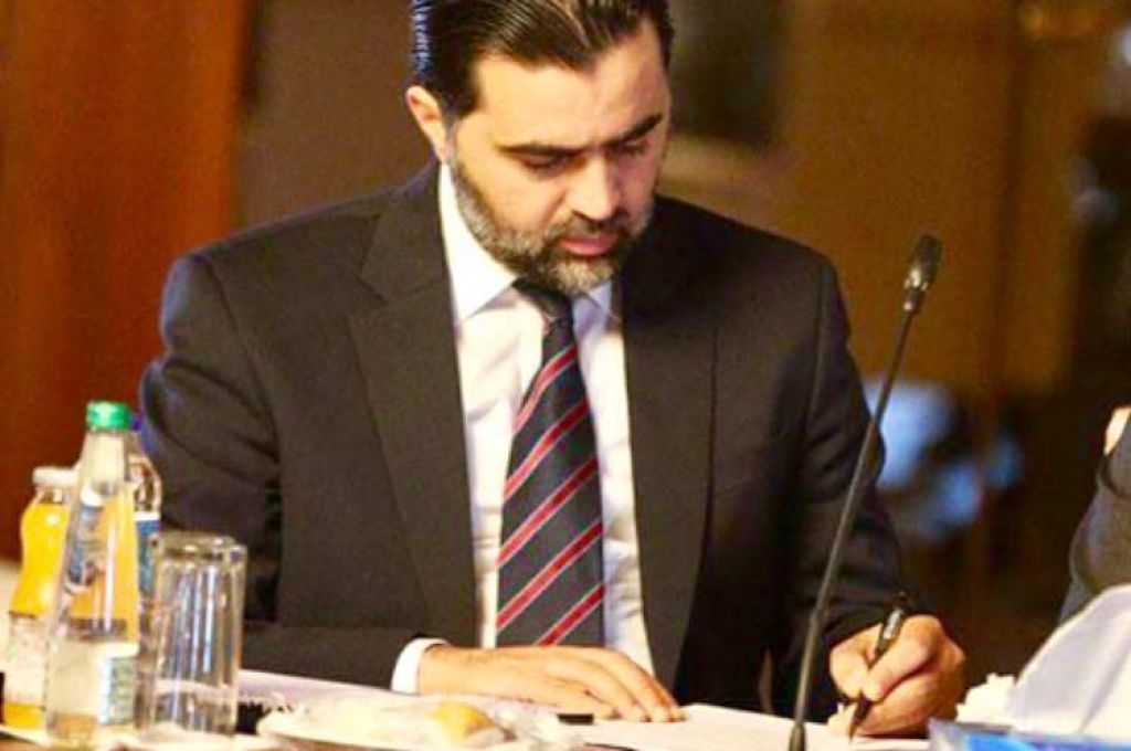 "الثني" يعلق جميع الاجتماعات بكافة الوزارات والهيئات إلى حين إشعار آخر