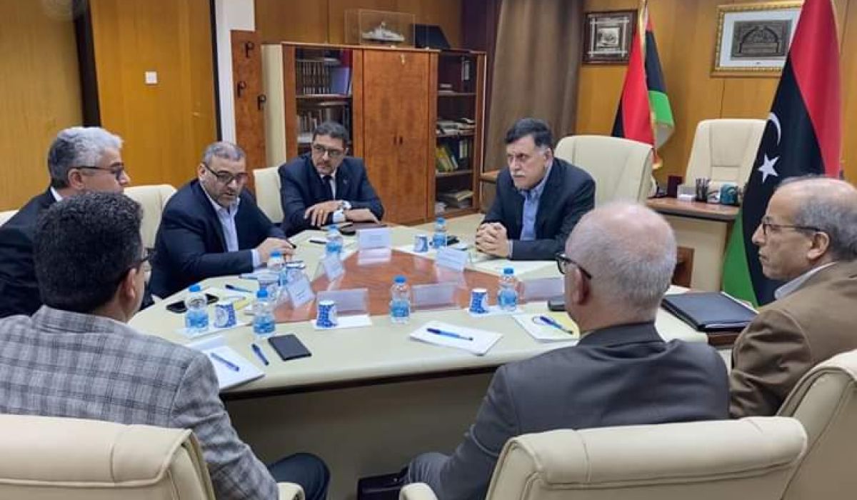 لجنة الأزمة تناقش كيفية مراجعة واردات ومصروفات قطبي المركزي