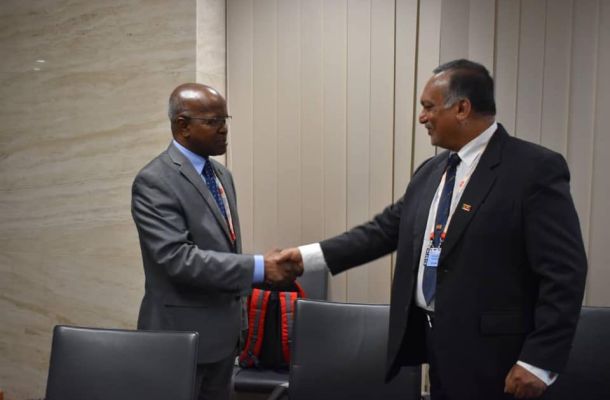 جمارك طرابلس ترصد مخالفات بميناء الخمس البحري