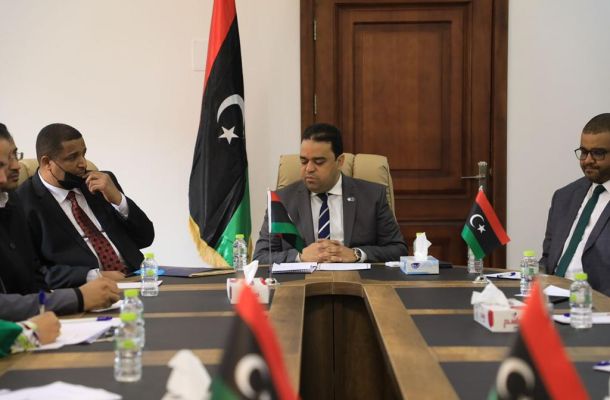 تشجيع والاستثمار وشؤون الخصخصة تتابع سير العمل بمشروع صالة الركاب بمطار بنينا الدولي