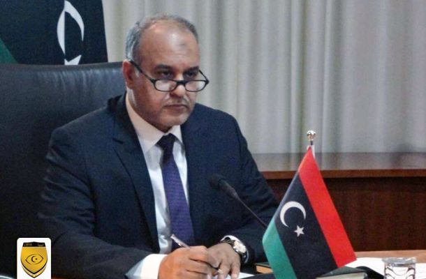 الدولار يشهد انخفاضا ملحوظاً بالسوق الموازي