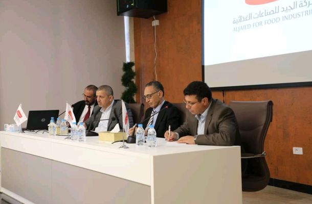 المجلس البلدي طبرق يناقش مع شركة سيدم الفرنسية دراسة العمرة الجسيمة لمحطة مياه الشرب