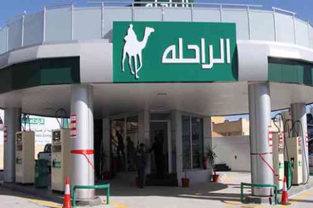 مخاطباً "السراج" .. وزير المالية: الكبير يلعب بسياسة وضع العصا في الدواليب ويجب التنبيه عليه