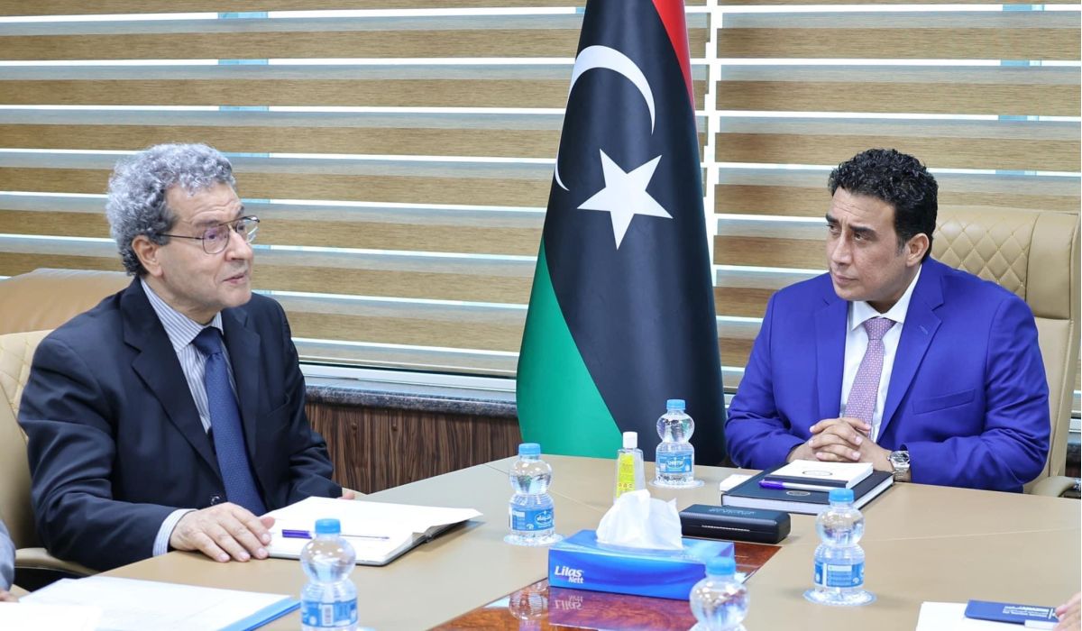 "المنفي" يتابع سير عمل وزارة النفط والغاز والإشكاليات التي تواجه القطاع