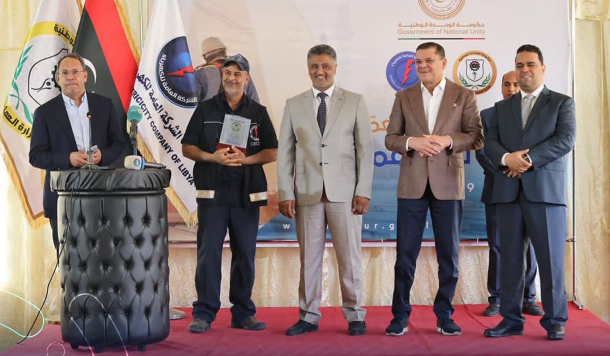 رئيس حكومة الوحدة الوطنية يشارك في احتفالية يوم العُمّال بمحطة غرب طرابلس