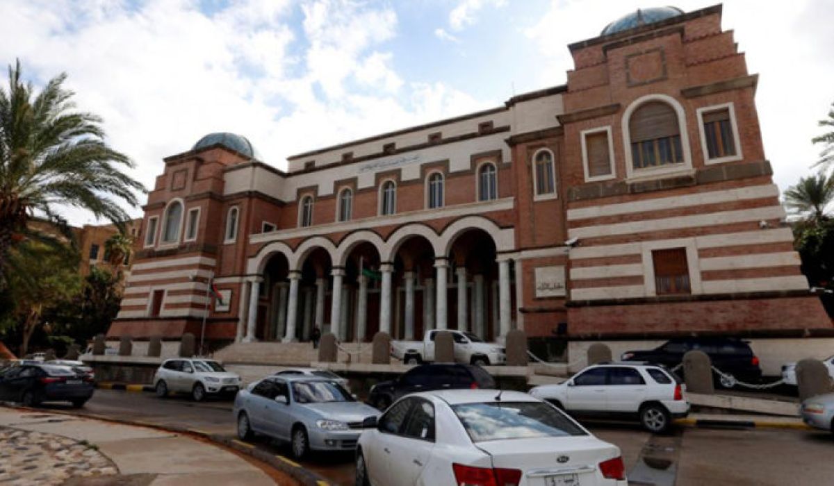 "المركزي": إجمالي الإيرادات النفطية حتى مايو الماضي بلغت أكثر من 2.7 مليار دينار