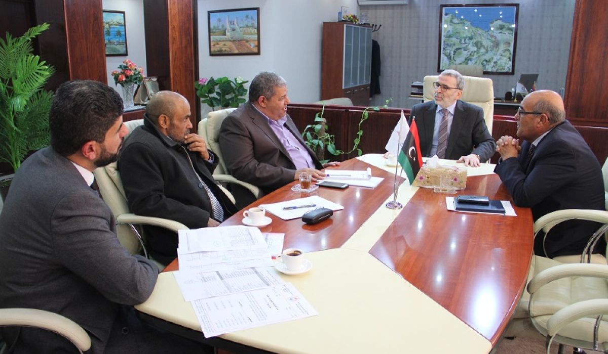 صنع الله يلتقي "فؤاد بالرحيم" الرئيس الجديد للشركة الوطنية لتموين الحقول والموانئ النفطية