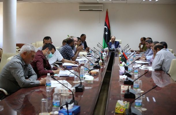 "السنوسي" يكشف خسائر بالمليار بسبب مسؤولي البنك الخارجي ... و إهمالهم ملف إلغاء خطابات الضمان