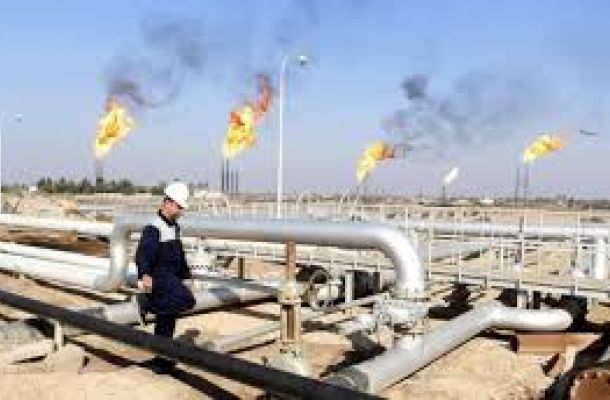 الحكومة المؤقتة تغطي قيمة علاوة التدريس في ثلاثين مدينة