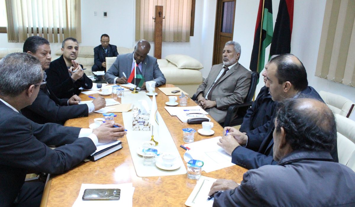 مشاكل الميزانية محور اجتماع وزارة العمل والتأهيل مع معهد الثقافة العمالية