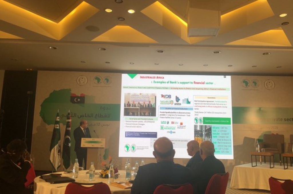 "حسني بي" يقترح حلولا لمواجهة العجز في الميزانية