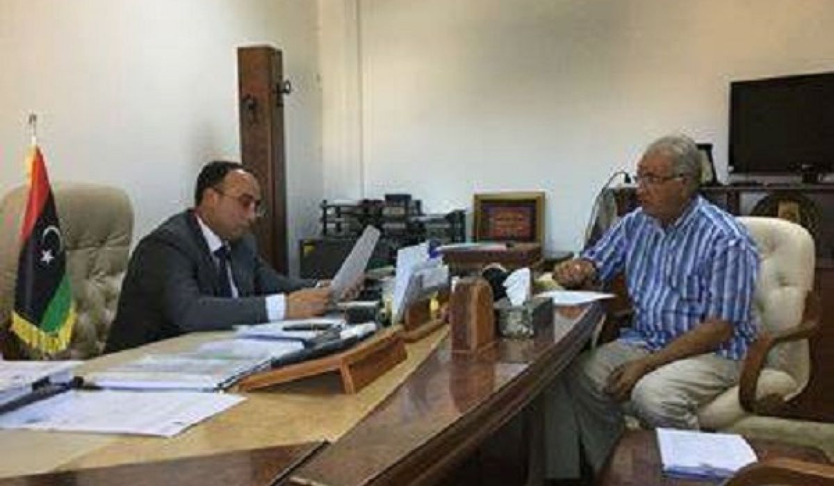 وزير الاقتصاد بحكومة الوفاق يناقش أوضاع المؤسسة الوطنية للتعدين