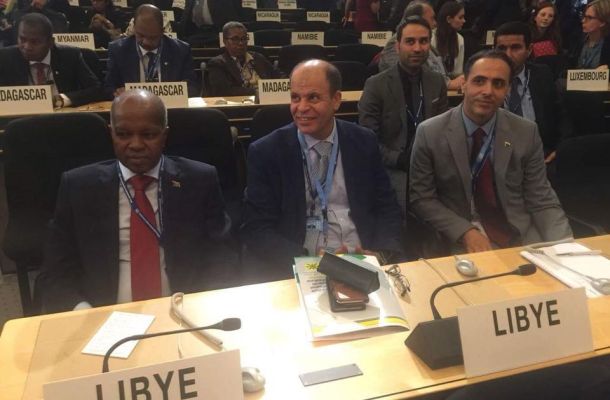 توقيع اتفاقية شراكة بين بلدية ابوسليم ومصرف السراي للتجارة والاستثمار