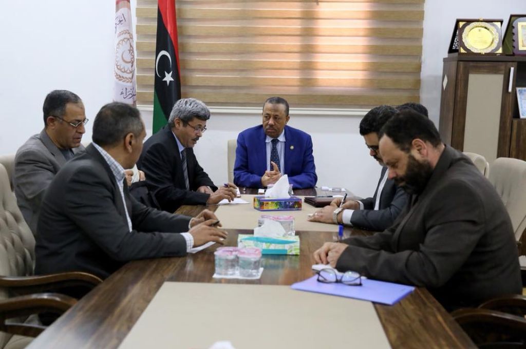 الثني يصدر تعليماته بالتعاون لتوفير احتياجات المنطقة الجنوبية و الغربية