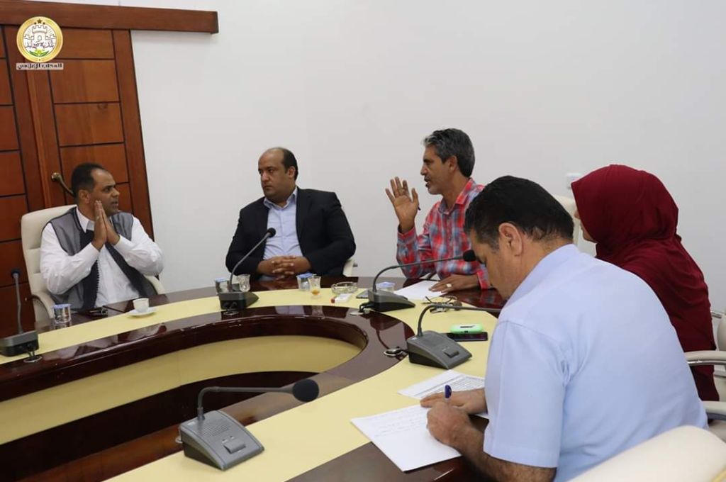 "البيدجا" ينفي تورطه في عمليات تهريب الوقود والبشر