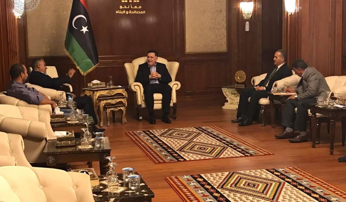 رئيس المجلس الرئاسي يجتمع مع عميد بلدية الكفرة