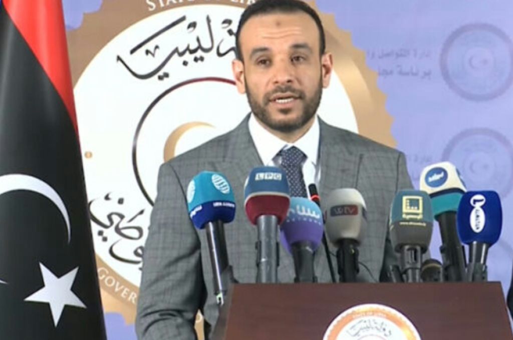 "عاشور": ضمنها سياسة سعر الصرف الحالي.. هذه أبرز المشاكل التي سببت أزمة سيولة حادة بالبنوك