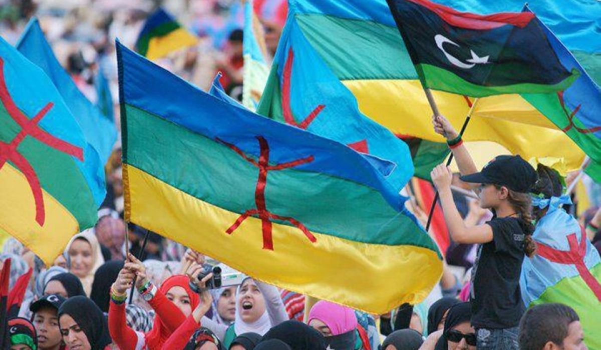 أفريكا إنتلجنيس: الأمازيغ يسعون للتفاوض على حصة من النفط الليبي مع "إيني" الإيطالية