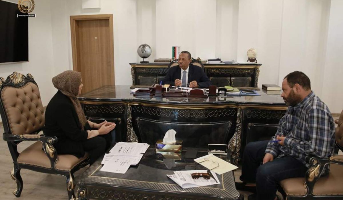 الثني يتابع عمل لجنة منع ازدواجية التوريد والصرف بقطاع الصحة