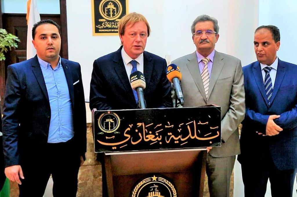 رفع سقف السحب الشهري بمصرف الجمهورية فرع أحمد الشريف لـ 2000 دينار