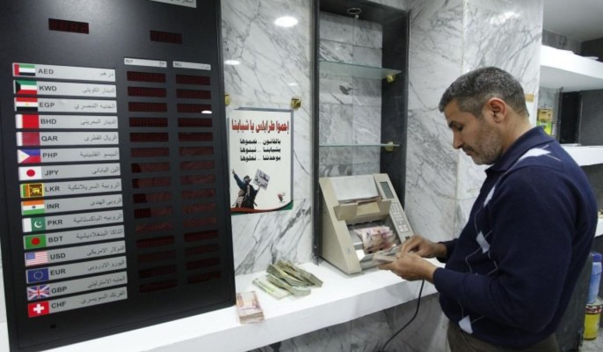 خبير اقتصادي: مصادرة شحنة الأموال المطبوعة في روسيا ستؤدي إلى ارتفاع سعر الدولار