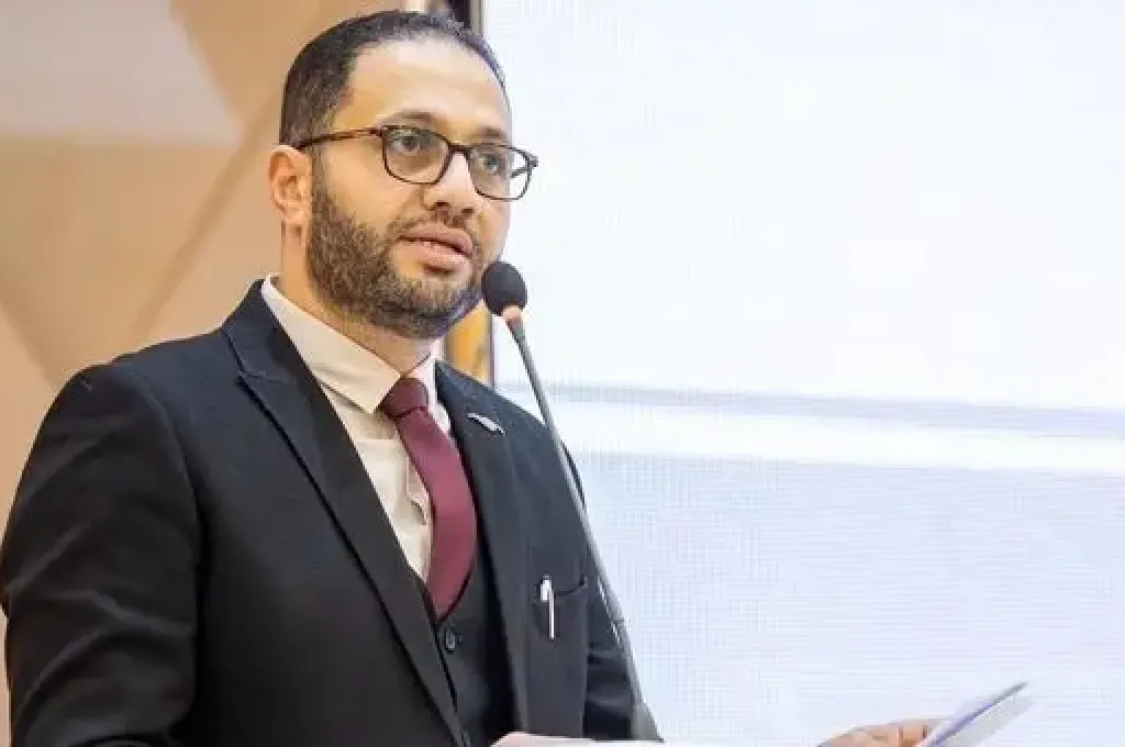 خاص.. أصحاب الشركات المتضررة من عملية الاختلاس بمصرف الوحدة يشتكون من إستمرارية تجميد حساباتهم مع عدم رد المصرف