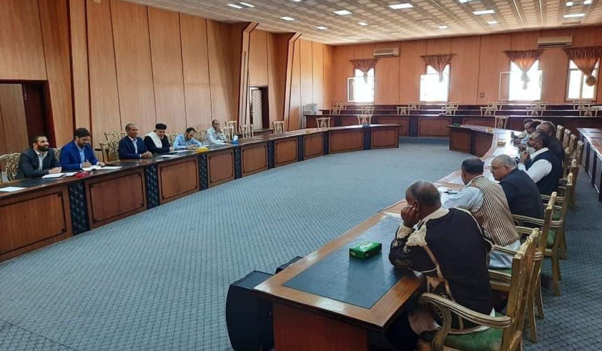 بلديات الساحل الغربي والجبل يبحثون أزمة المحروقات وغاز الطهي