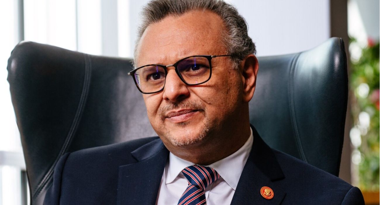 خاص.. "الشنطي" يوقف العطاء (1-2019) إلى حين التحقق من مستنداته