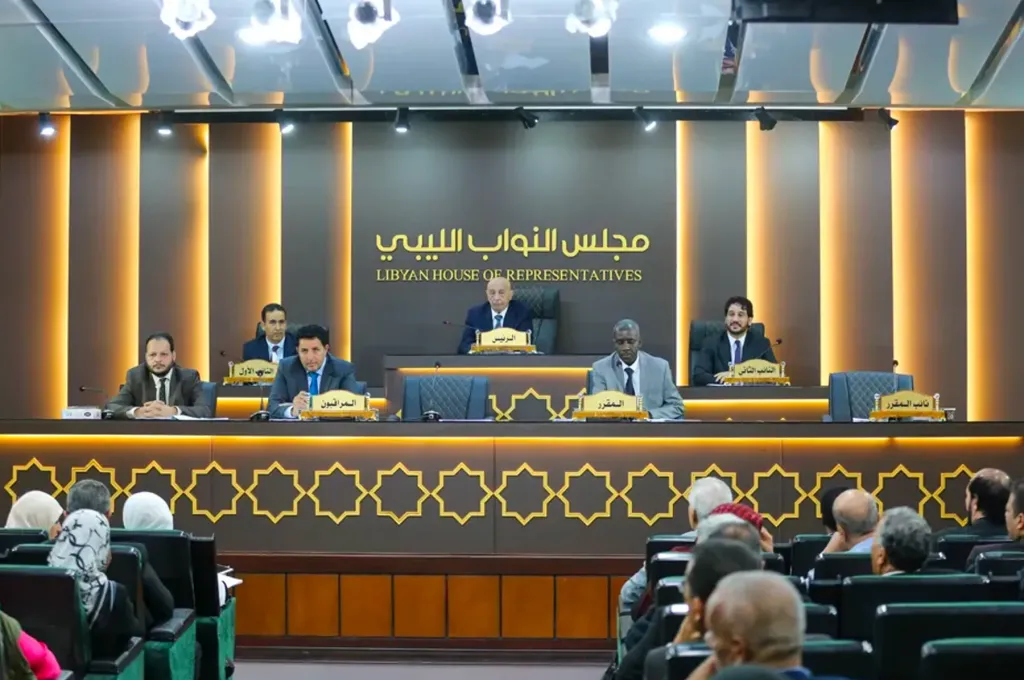 مجلة "أفريقيا كونفيدينشال" تسلط الضوء على الأموال التي حوّلها القذافي إلى الولايات المتحدة ..وعلاقتها بالوحدة الوطنية