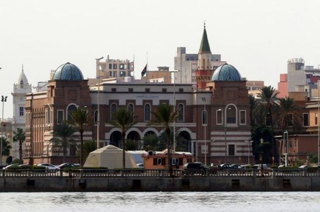 خاص.. المركزي يرسل شحنة سيولة إلى فروع المصارف بالكفرة