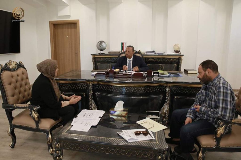 وسط جدال بين الكيش و أبودبوس ... ما حقيقة دعم وزير خارجية الوفاق للمترشح السابق لرئاسة جمهورية سيراليون ؟