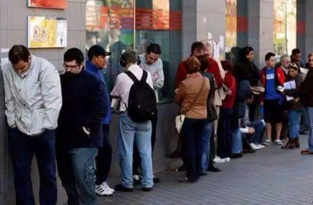 مأساة إنسانية وشيكة بمركز ايواء الحمراء للمهاجرين