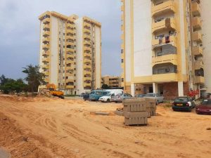 انطلاق المرحلة الثانية من توسعة الطريق المحاذي للجسر الحديدي بطريق المطار